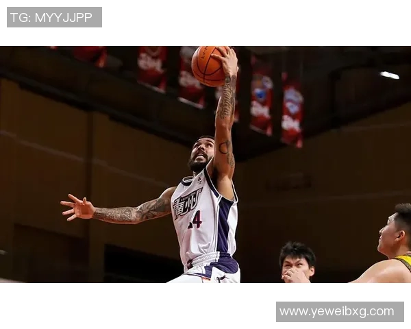 重庆篮球队的独特节奏打法解析与战术优势探讨